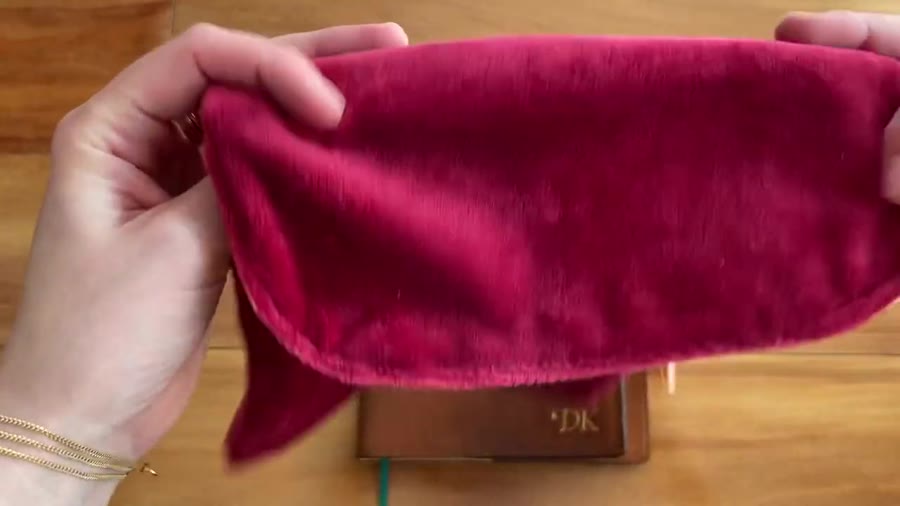 Epica gift pouch and packaging