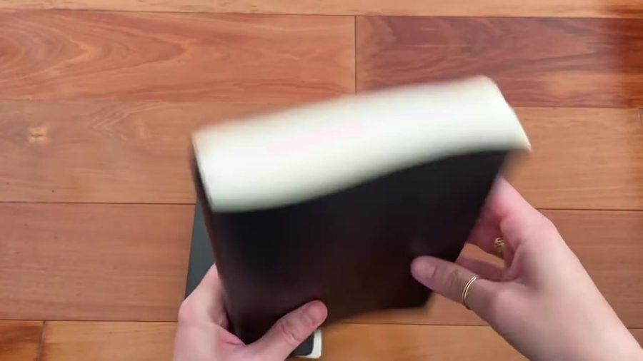 Moleskine daily planner page block thickness comparison