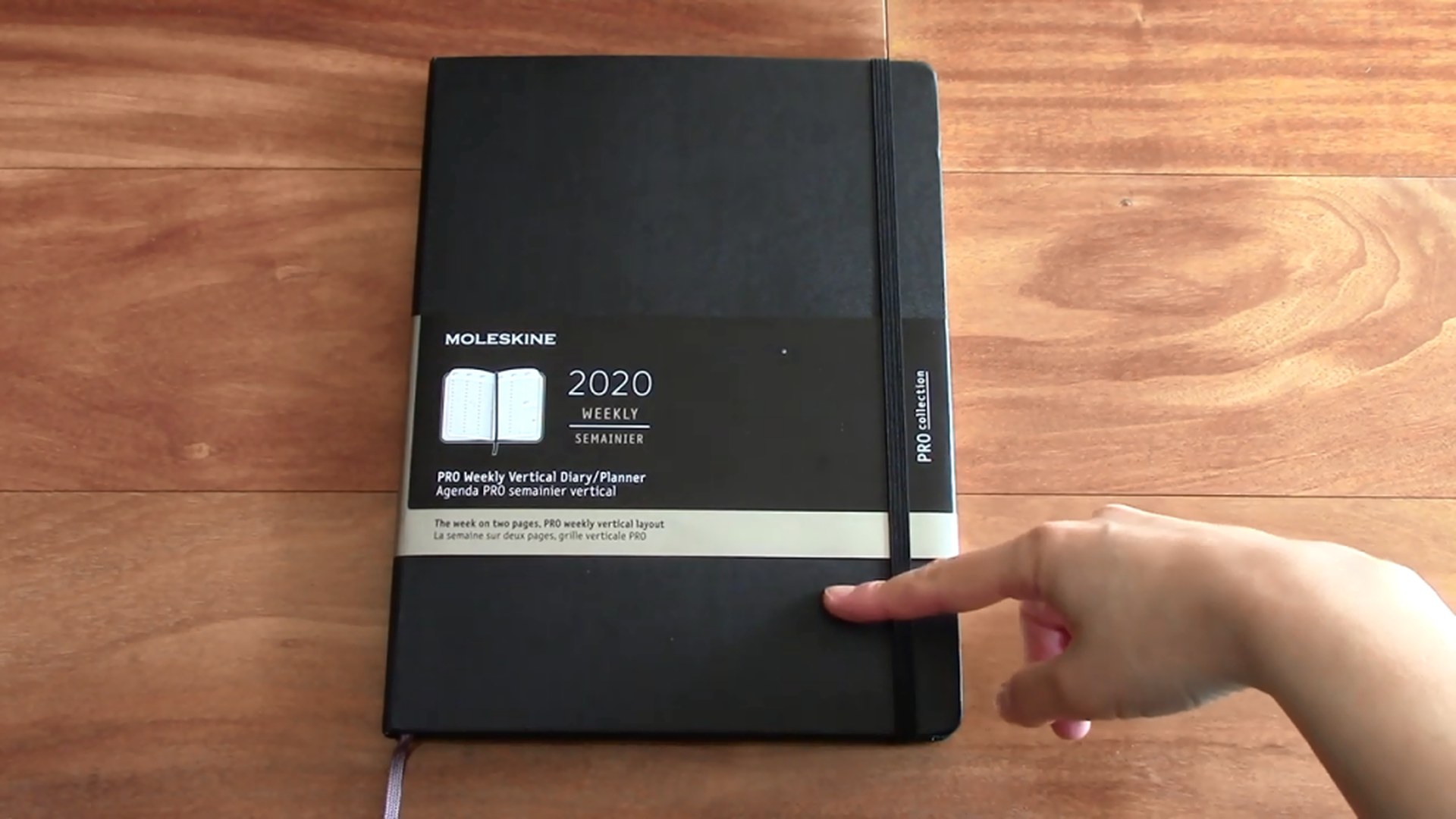 Moleskine Pro Planner XL Review 4 Moleskine Pro Planner XL paper and writing detail