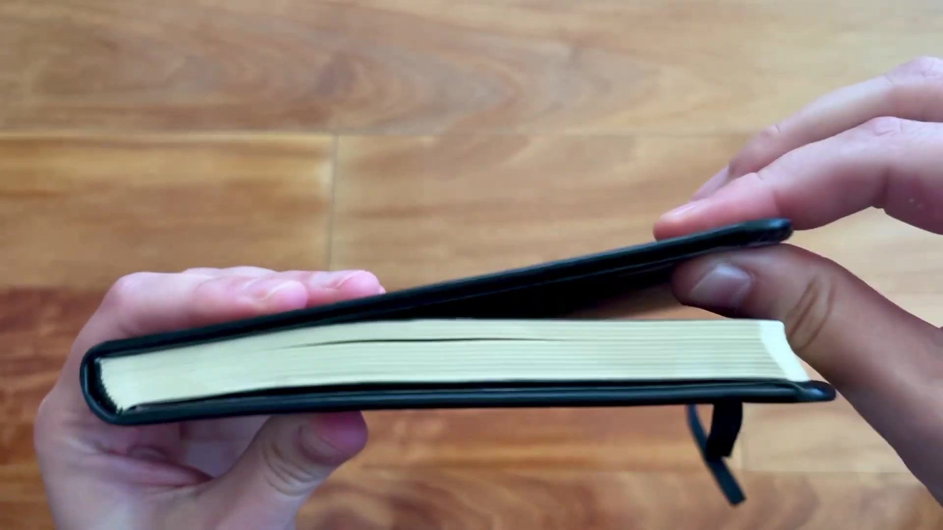 Rhodia Webnotebook padded cover overhang protecting the page block