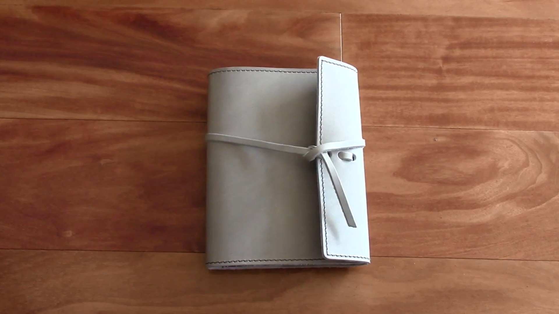 Rustico Writer’s Log Journal Review 1 Rustico Writer’s Log leather cover review image
