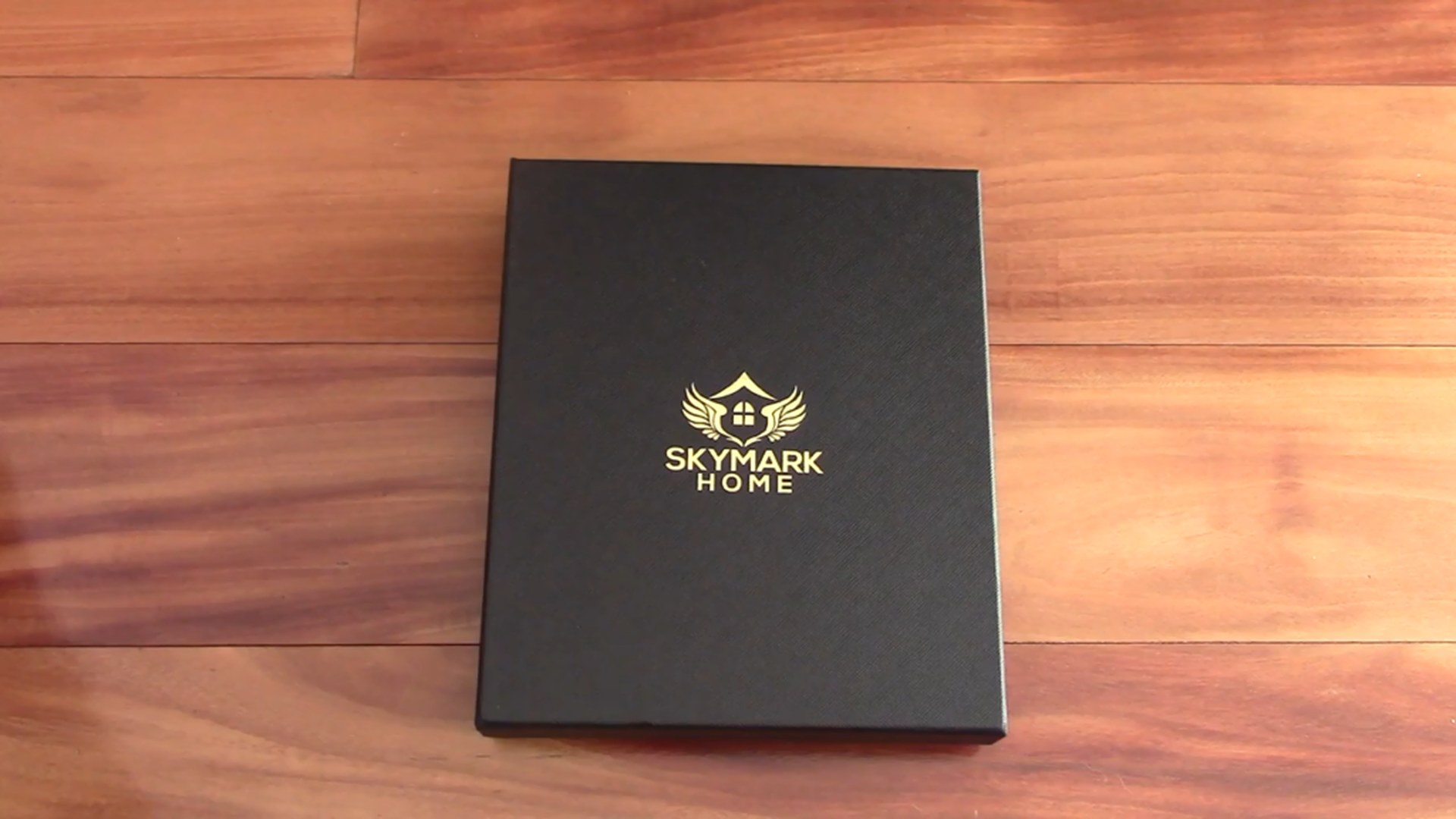 Skymark Home Traveler’s Notebook gift box review image