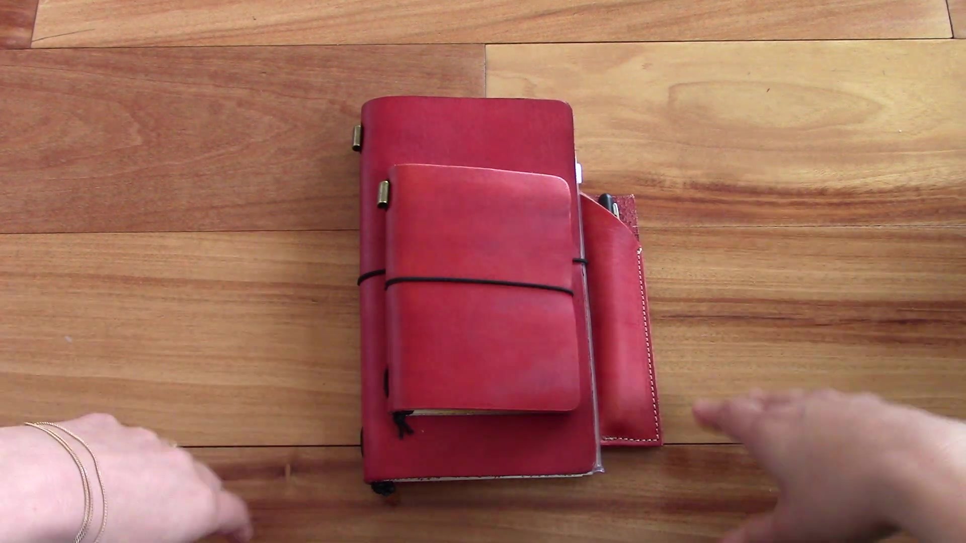 Traveler's Notebook Review 14 Travelers notebook pen holder